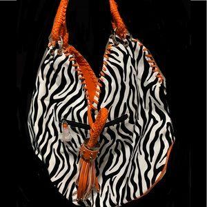 GG...ing shoulder bag